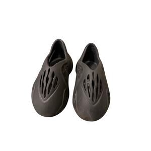 Size 6K Infant Adidas YEEZY FOAM RNR Onyx